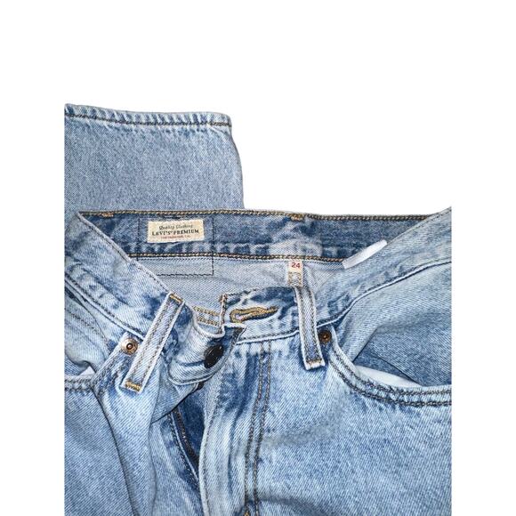 Levi's with Capital E Jeans - Picture 3 of 4